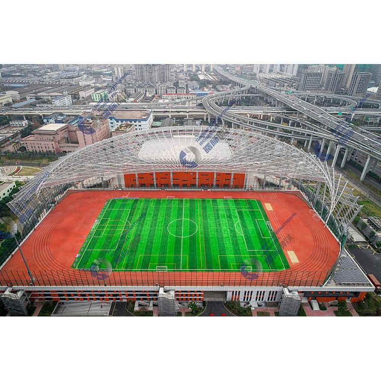 Plieninės konstrukcijos Futbolo stadiono statyba